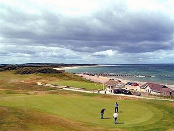 Links Lodge Lossiemouth Exterior photo